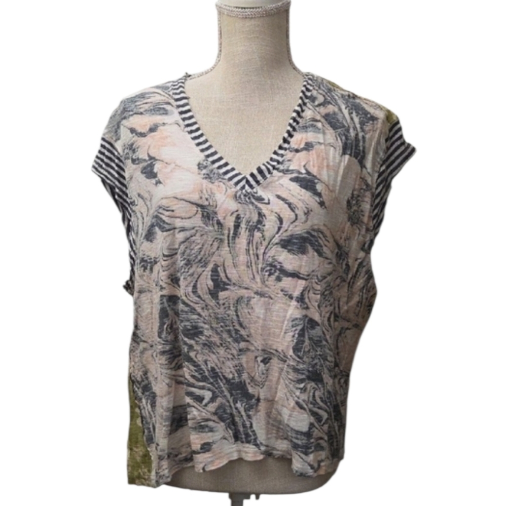 We The Free Women's V-Neck Short Sleeve Marble Print Top - Pink/Gray/Green